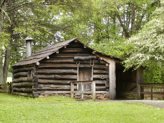 Catalooche Cabin, Blue Ridge Parkway, Blue Ridge Mountains, Naturalist Journeys 